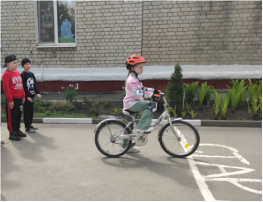 В МБДОУ д/с № 40 прошли отборочные соревнования юных велосипедистов «Вперед, к Победе» В МБДОУ д/с № 40 прошли отборочные соревнования юных велосипедистов «Вперед, к Победе».