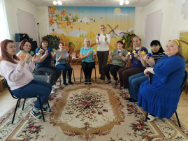 Психологический тренинг по профилактике эмоционального выгорания педагогов «Разноцветные звёзды» Психологический тренинг по профилактике эмоционального выгорания педагогов «Разноцветные звёзды».
