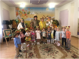 Совместная творческая деятельность родителей и детей «Осенние шляпки» Дежурная группа №2 Совместная творческая деятельность родителей и детей «Осенние шляпки» Дежурная группа №2.