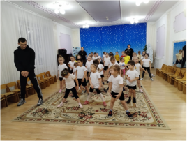 физкультурно – оздоровительное мероприятие «Зарядись с героем» физкультурно – оздоровительное мероприятие «Зарядись с героем».