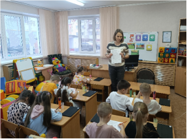 Реализация парциальной программы «Развитие логического и алгоритмического мышления детей 6-7 лет» Подготовительные группы № 10, 11, 12 Реализация парциальной программы «Развитие логического и алгоритмического мышления детей 6-7 лет» Подготовительные группы № 10, 11, 12.