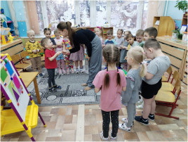 Очное участие родителей в реализации ОП «Гость группы» Очное участие родителей в реализации ОП «Гость группы».