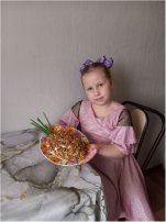 Офлайн взаимодействие с семьями воспитанников «Искусство на тарелке» Дежурная группа № 5 Офлайн взаимодействие с семьями воспитанников «Искусство на тарелке» Дежурная группа № 5.